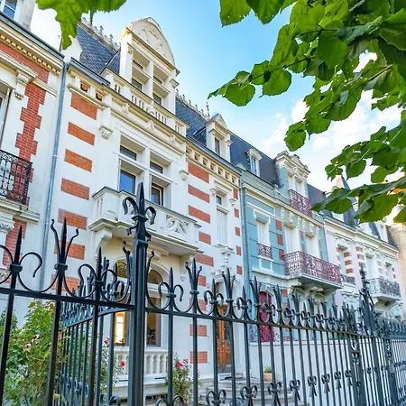 1 Maison Jardin Coeur De